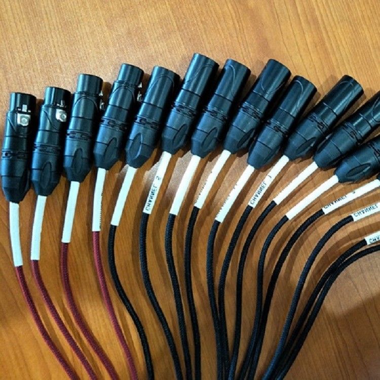 20 ช่อง สงค์เคเบิล โปรไฟล์ต่ํา XLR ส่งแผ่นวงจร XLR Splitter 100 ฟุต